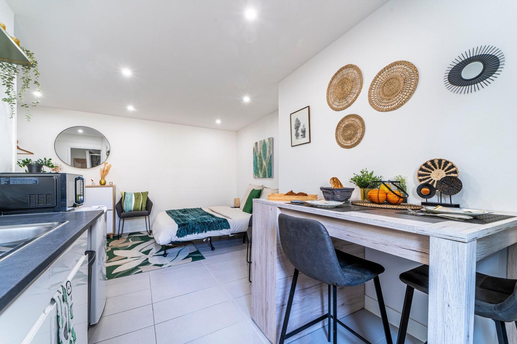 Le Cosy - Free Parking - Proche Gares Lille - Netflix - Wifi Lägenhet Mons-en-Baroeul Exteriör bild